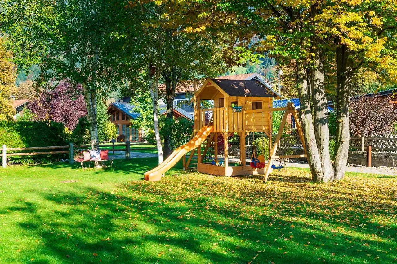 Casatina Ferienwohnungen Oberstdorf Apartment