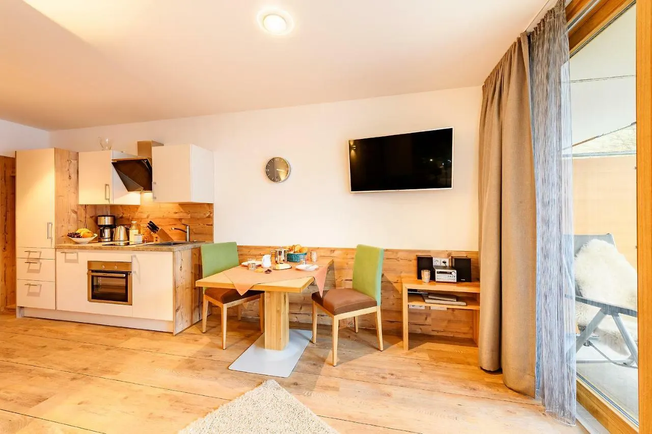Apartment Casatina Ferienwohnungen Oberstdorf